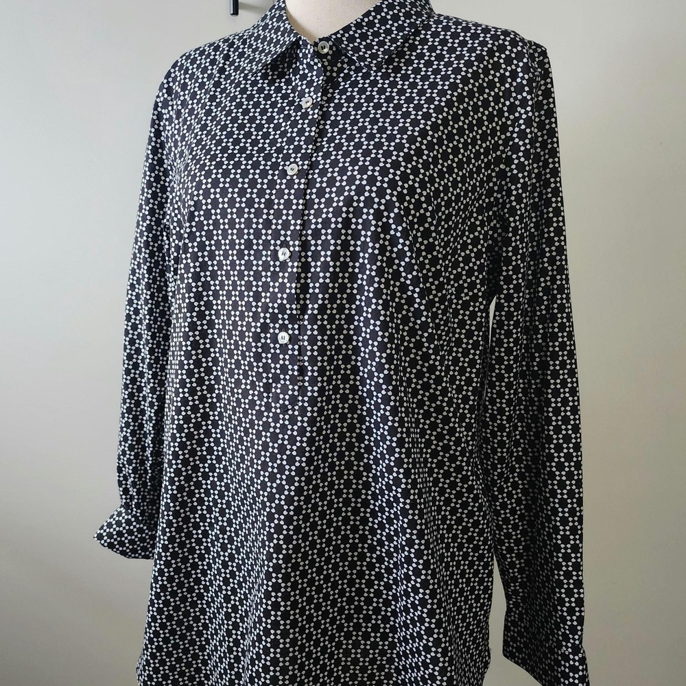 18 Talbots black with white geometric pattern collared neck, long sleeve